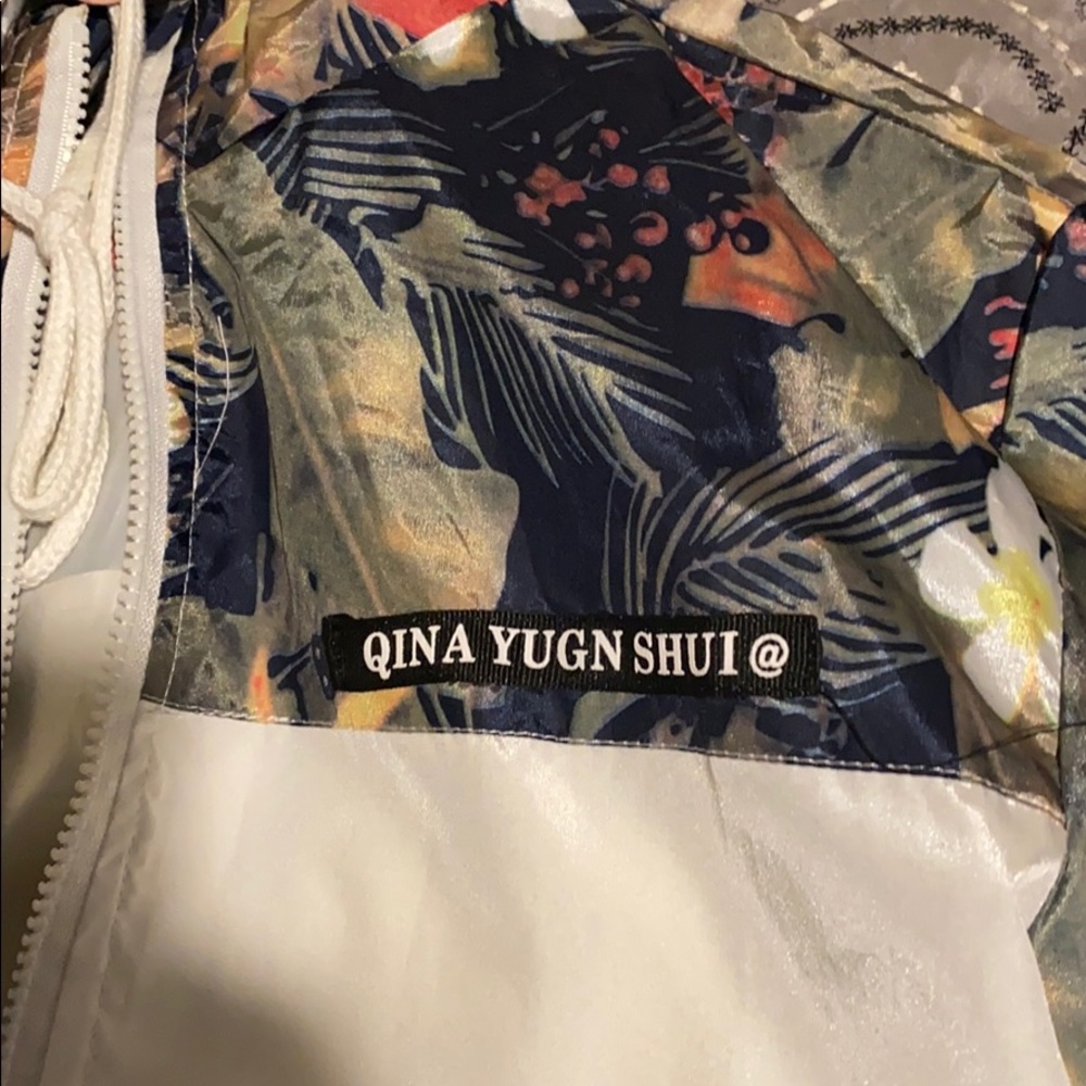 Windbreaker jacket - Picture 2 of 6